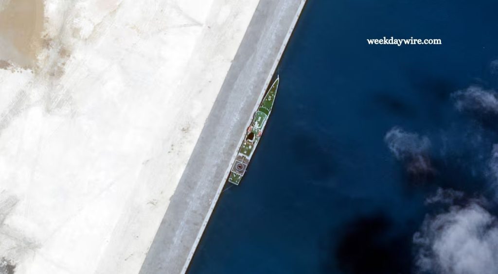 China Completes First Phase of Work on Disputed South China Sea Reef, Images Reveal South China